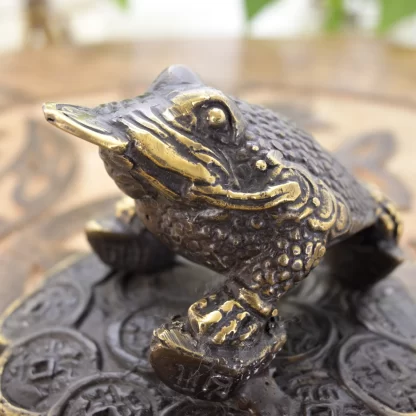 Three-Legged Money Toad (Antique Look)