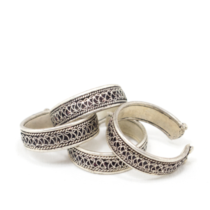 Free Size Metal Ring