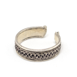 Free Size Metal Ring