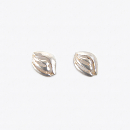 Silver Lily Earrings