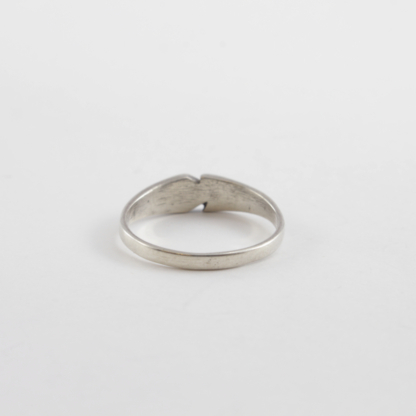 Black Onyx Arrow Silver Ring